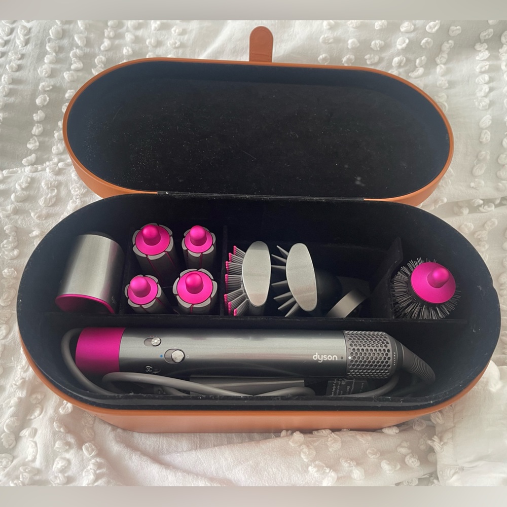 Dyson Air Wrap